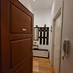 Reznicka Апартаменты Прага